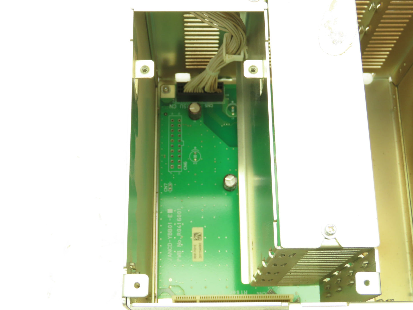 Yaskawa JZNC-YRK51-1E Robot Servo Slot Rack Chassis