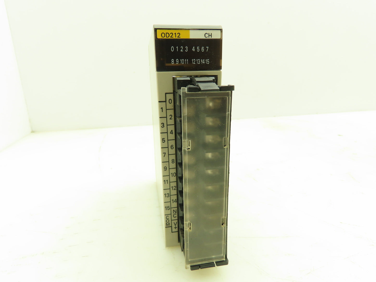 Omron C200H-OD212 PLC Output Unit Lot of 6