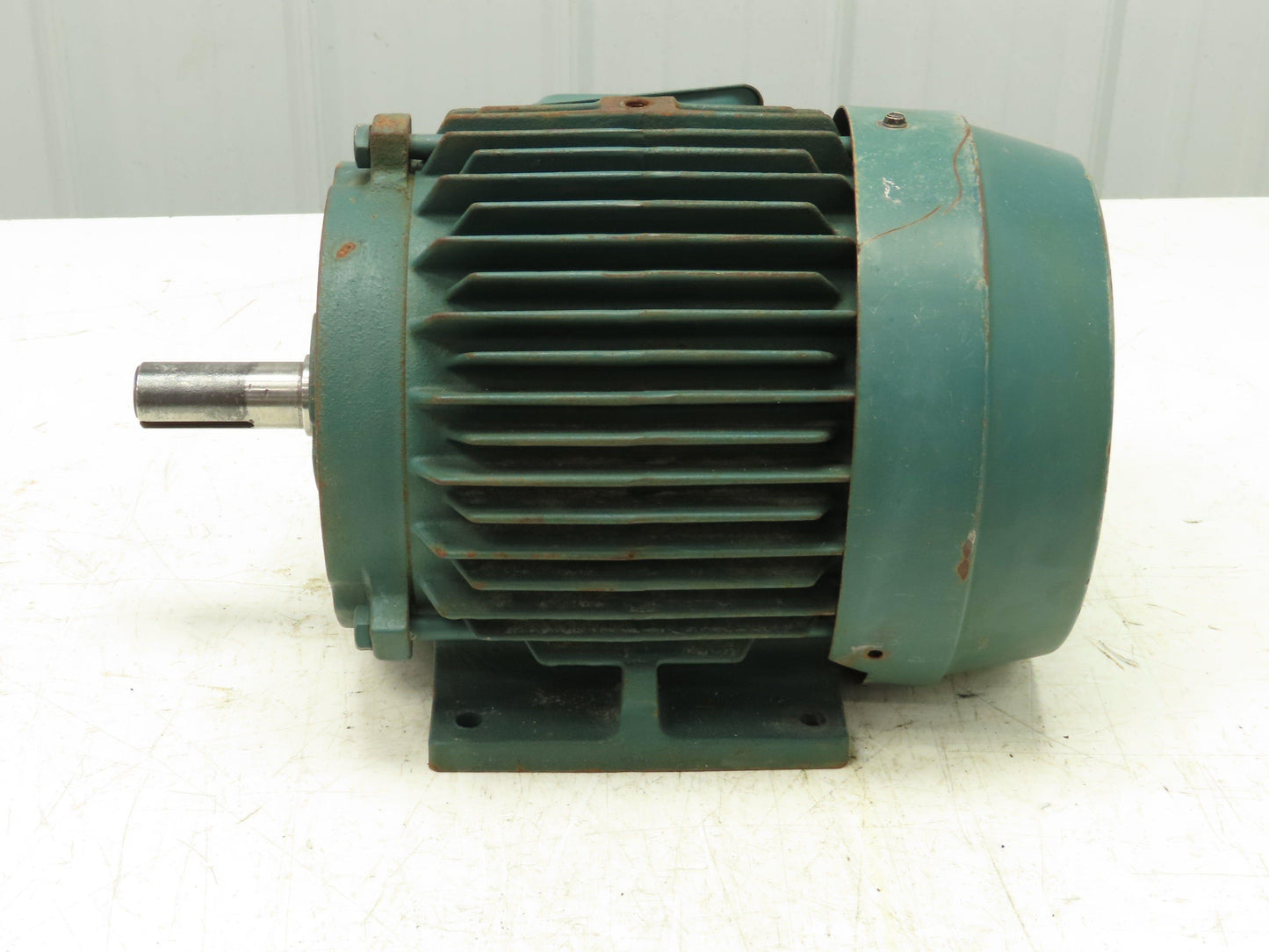Reliance Electric P18G4901 AC Motor 5Hp 3475 RPM 230/406V 3PH 184T TEFC Foot Mt