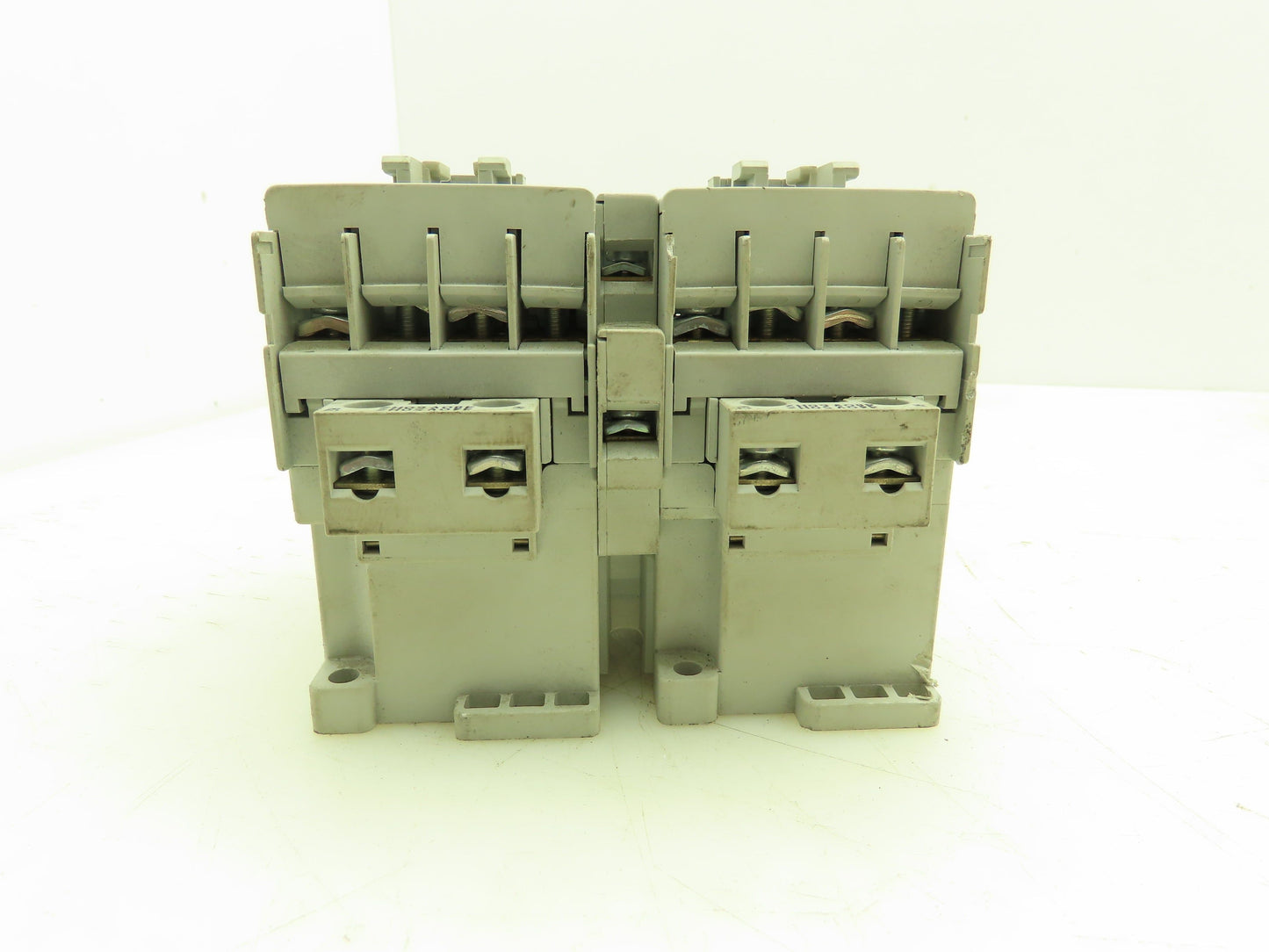 Allen Bradley 104-C12B22 Reversing Motor Starter Contactor 3 Pole 600V 480V Coil