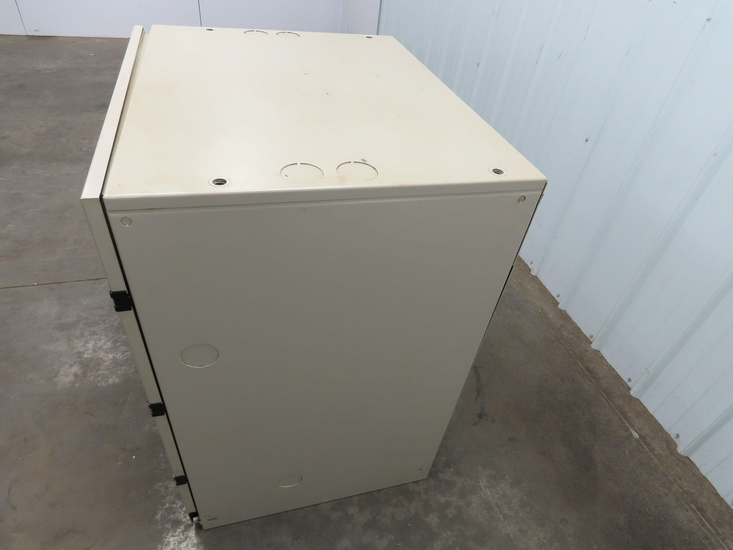 Yaskawa Motoman Electrical Enclosure 900x800x600mm Freestanding Cabinet