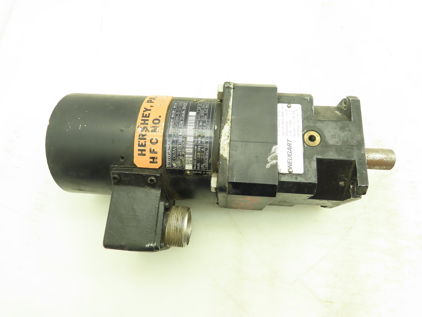 Indramat MAC063A-0-RS-2-C/095-B-0/S001 Servo Motor Gearmotor 10:1 Gearhead