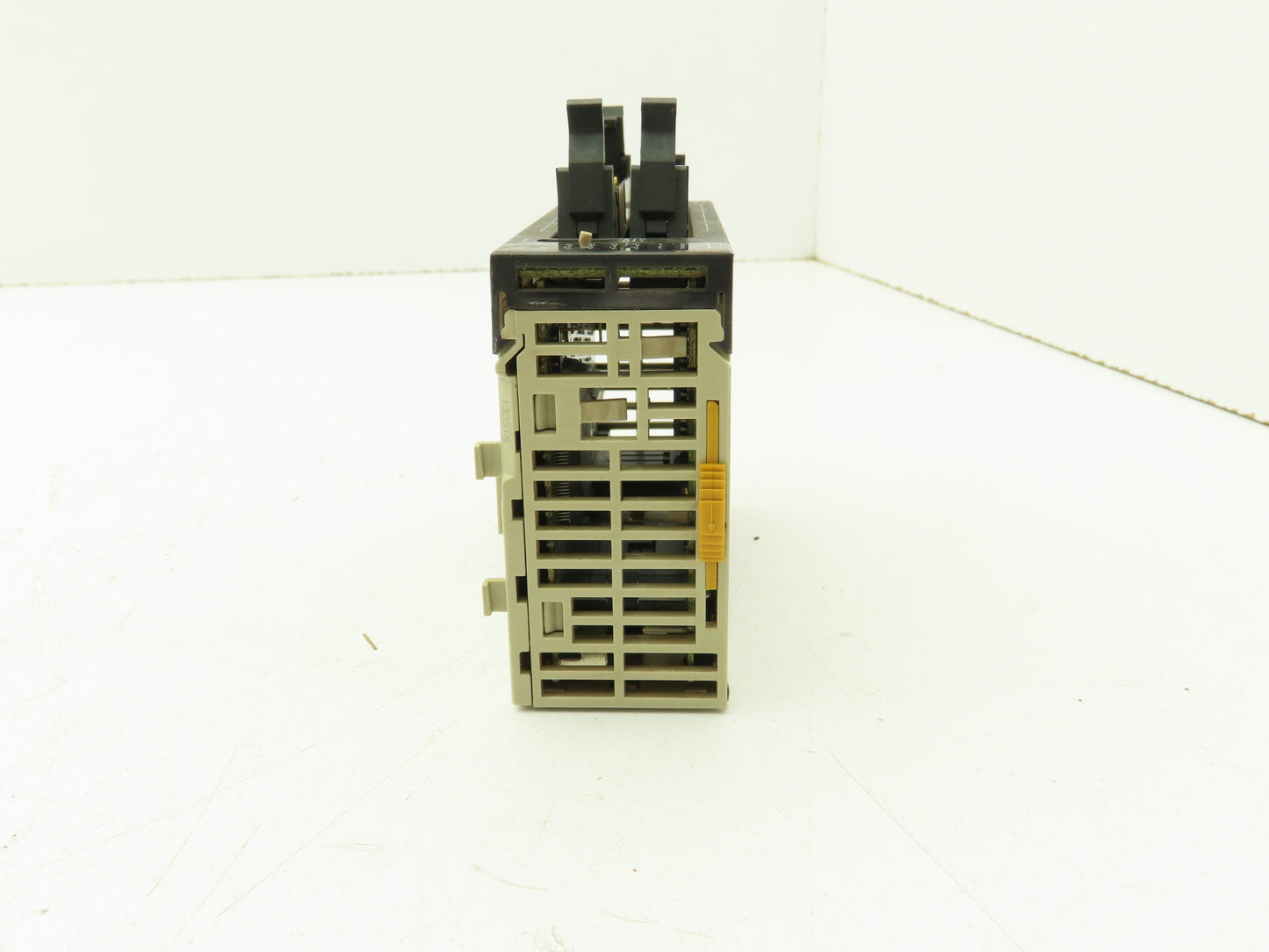 Omron CJ1W-ID262 Input Module 64 Inputs 16 Points 1 Common 24VDC 4.1mA