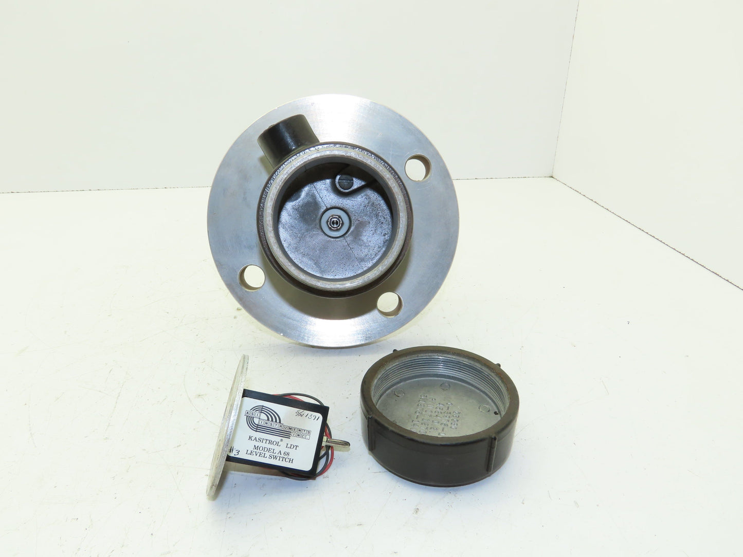ASI Model A68 Kasitrol LDT Level Switch 3" ASME Flange Stainless Steel