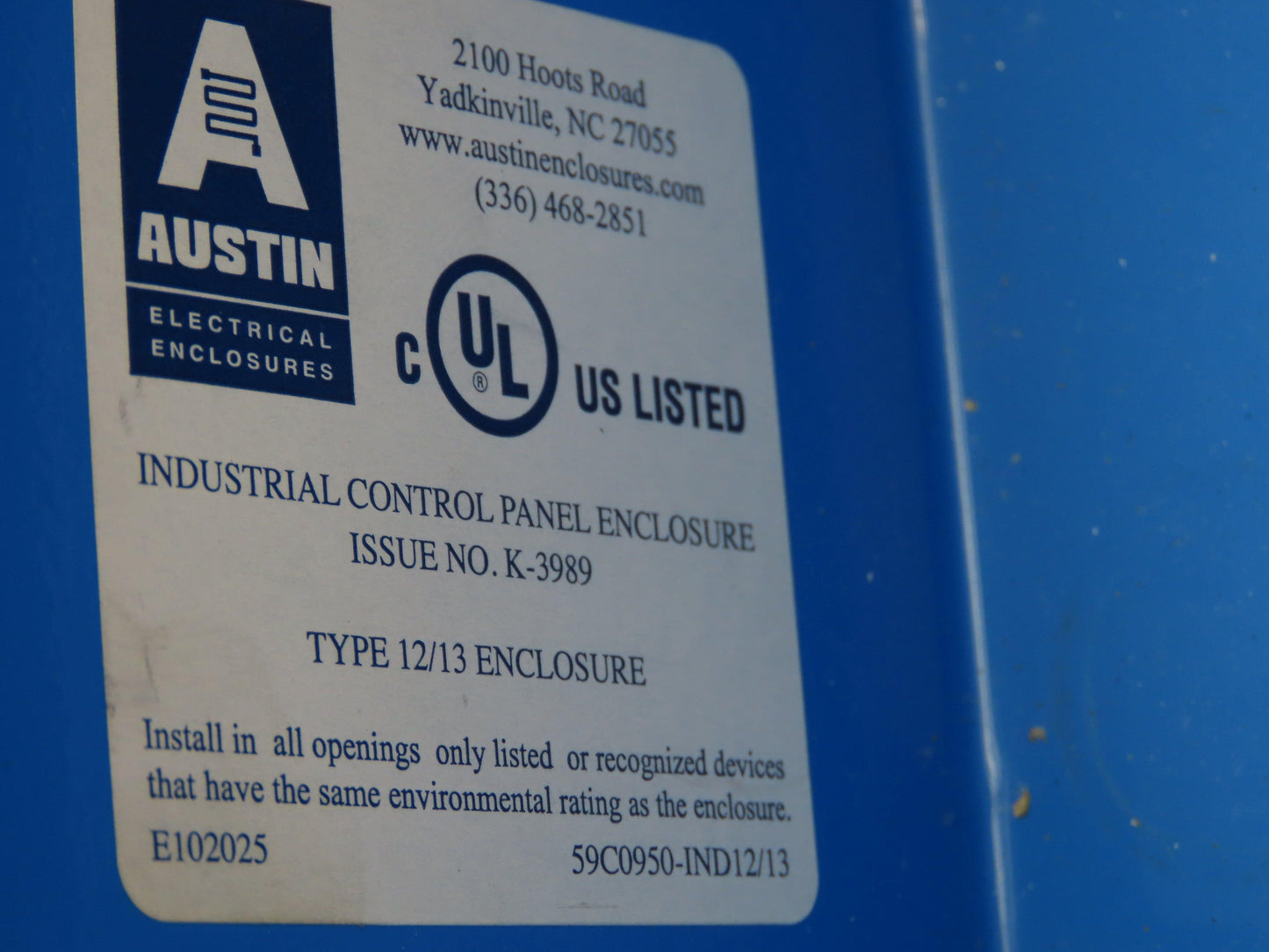 Austin Enclosures /Idec K-3989 Switch Control Station 8"H 4"W 4"D