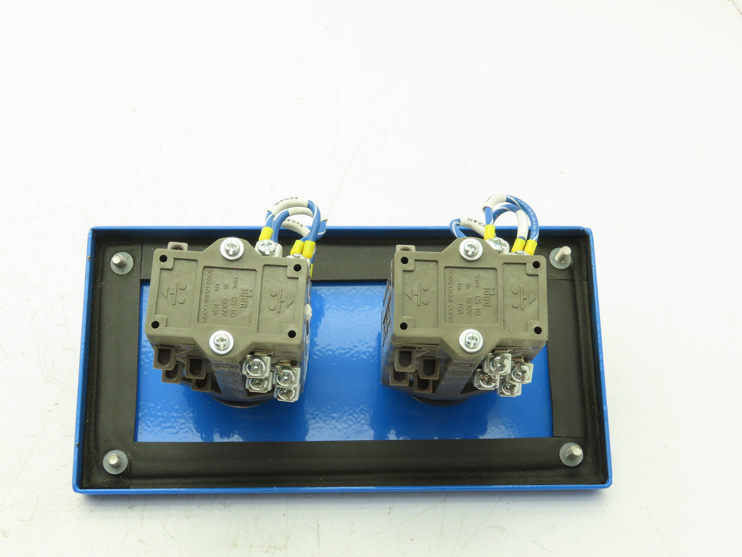 Austin Enclosures /Idec K-3989 Switch Control Station 8"H 4"W 4"D