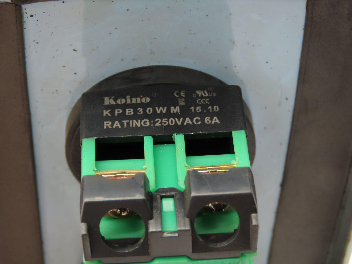 KPB30WEM KPB30WM Pushbutton Control Station 9-3/4"H 3"W 2-1/2"D 5 Holes Lot of 2