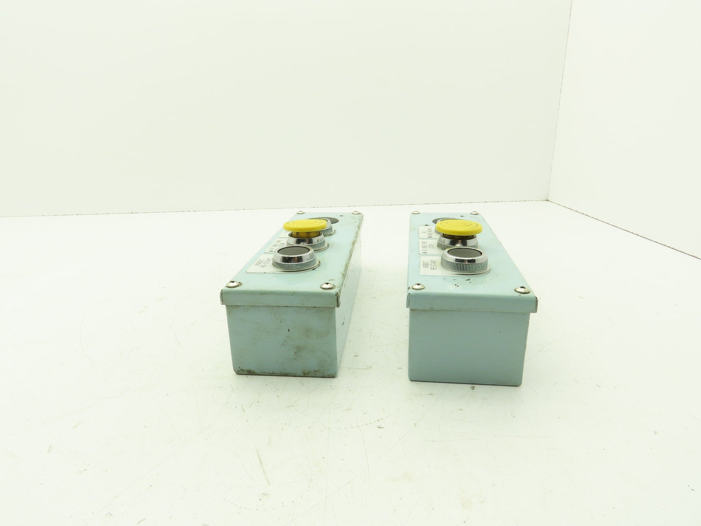 KPB30WEM KPB30WM Pushbutton Control Station 9-3/4"H 3"W 2-1/2"D 5 Holes Lot of 2