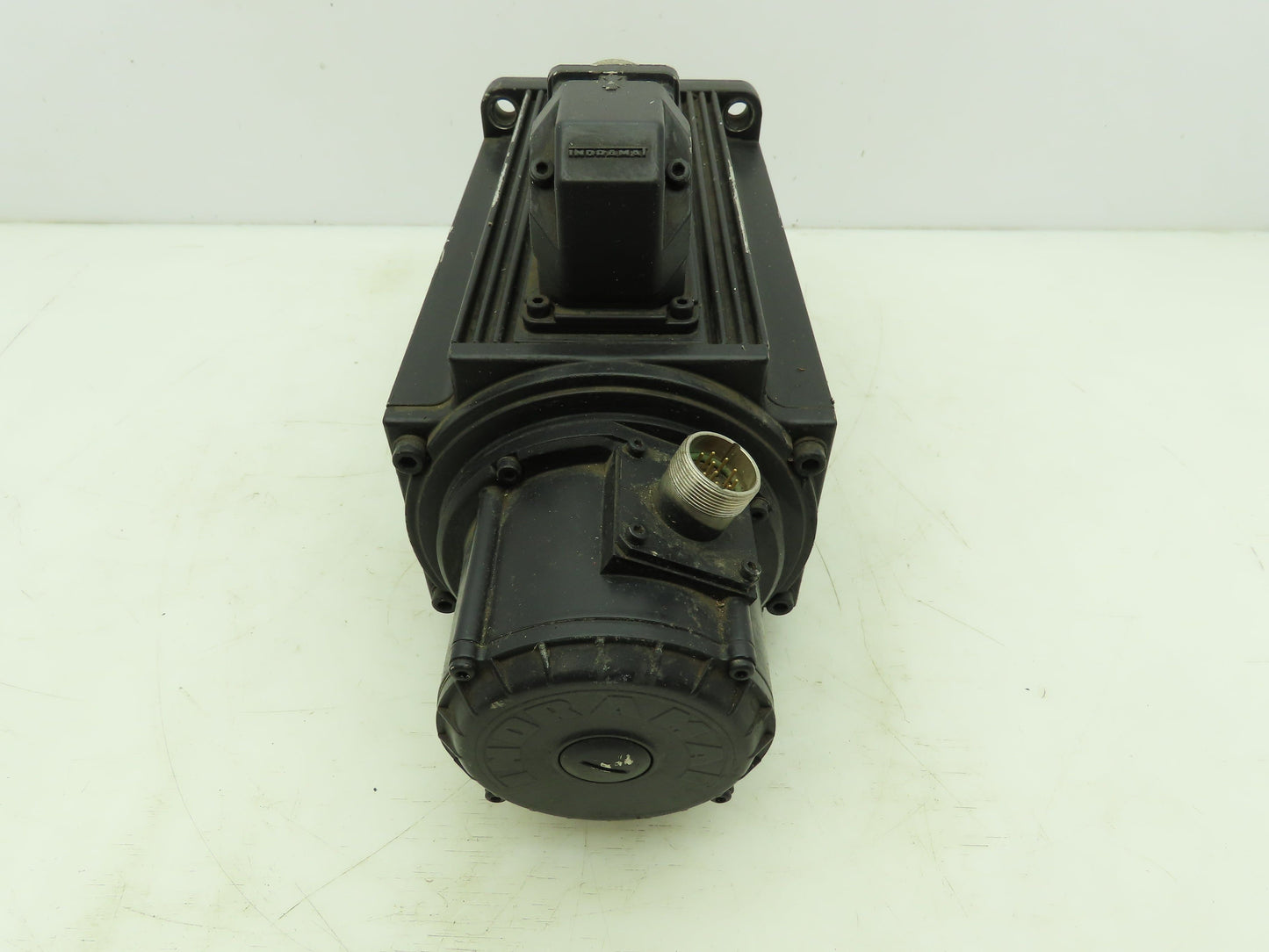 Indramat MDD093B-N-020-N2L-130PA0 Permanent Magnet Motor Heidenhain Encoder