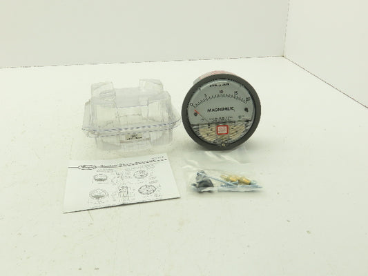 Dwyer Magnehelic WO3Z Differential Pressure Gauge Two 1/8" NPT Plugs 0-20" H20