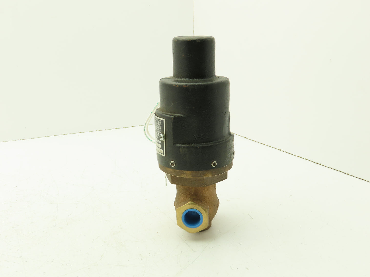 Magnatrol Valve Corp F18AR52-W Solenoid Valve 3/4" Two Way 120V DC 18W 300PSI