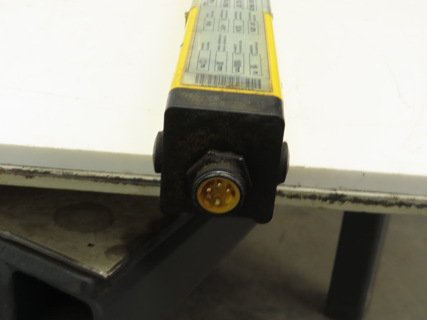 Sick FGSS 1800-211 Light Curtain 1800mm Emitter Transmitter 24V