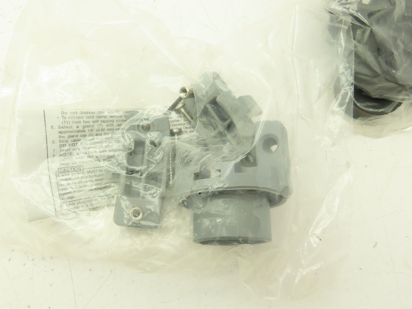 Hubbell HBL430CS2W HBL Insulgrip Pin Sleeve Receptacle 3P 4W 30A Plug 600VAC