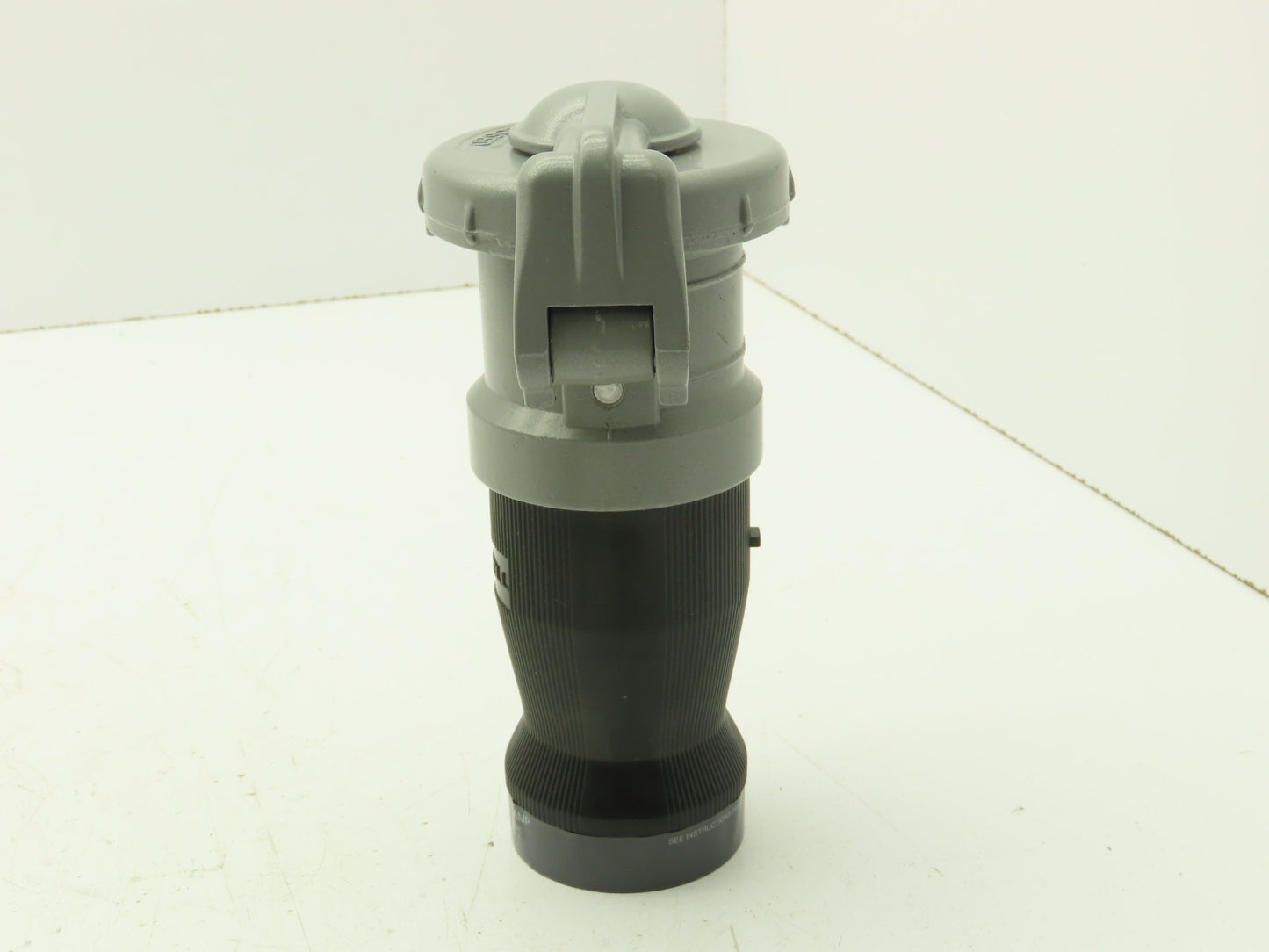 Hubbell HBL430CS2W HBL Insulgrip Pin Sleeve Receptacle 3P 4W 30A Plug 600VAC