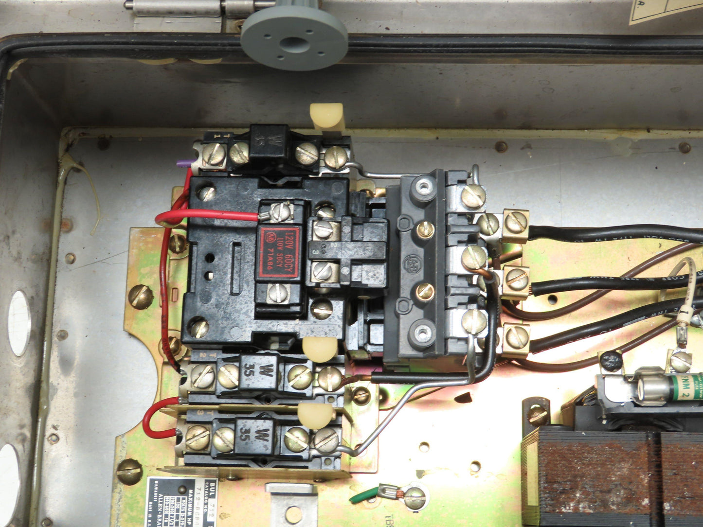 Allen Bradley 712 Sz 1 Combination Starter 10Hp Non-Fusible Stainless Disconnect