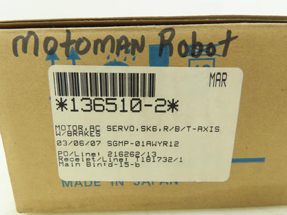 Yaskawa SGMP-01AWYR12 Motoman AC Servo Brake Motor 200V 100W 3000 RPM