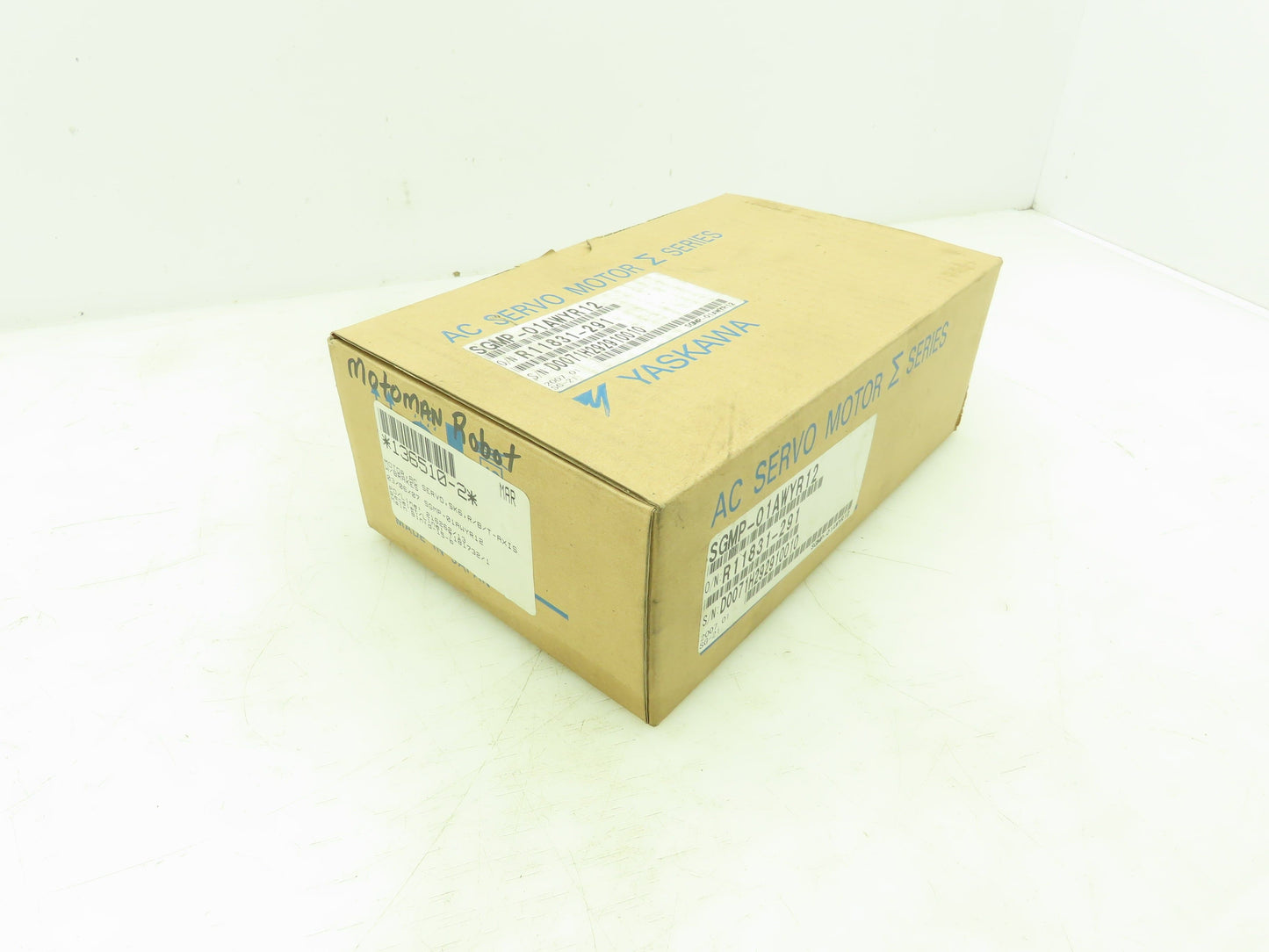 Yaskawa SGMP-01AWYR12 Motoman AC Servo Brake Motor 200V 100W 3000 RPM