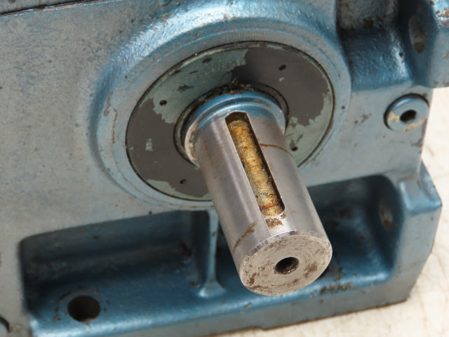 SEW EURODRIVE S40D12DT71D4 Gearbox Speed Reducer 15/75 Output RPM 29.70:1 Ratio
