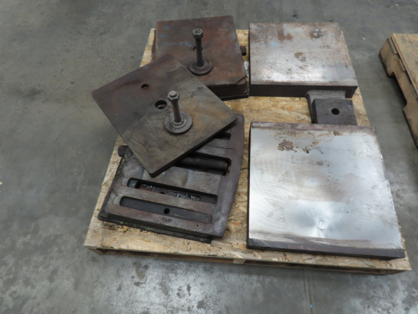 Heavy Duty Steel 18" Square Machine Leveling Mounting Blocks & Shims Set of 4