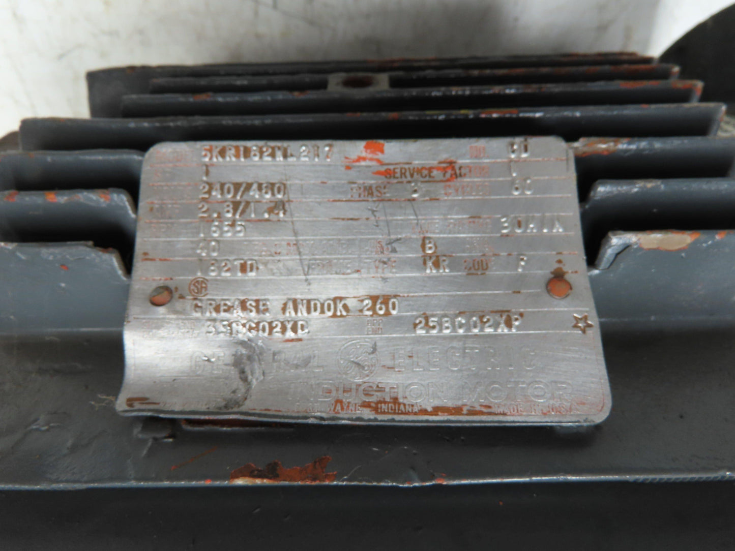 GE Tri-Clad Squirrel Cage Crane Duty AC Motor 1Hp 1655 RPM 240/480V 3PH 182TD