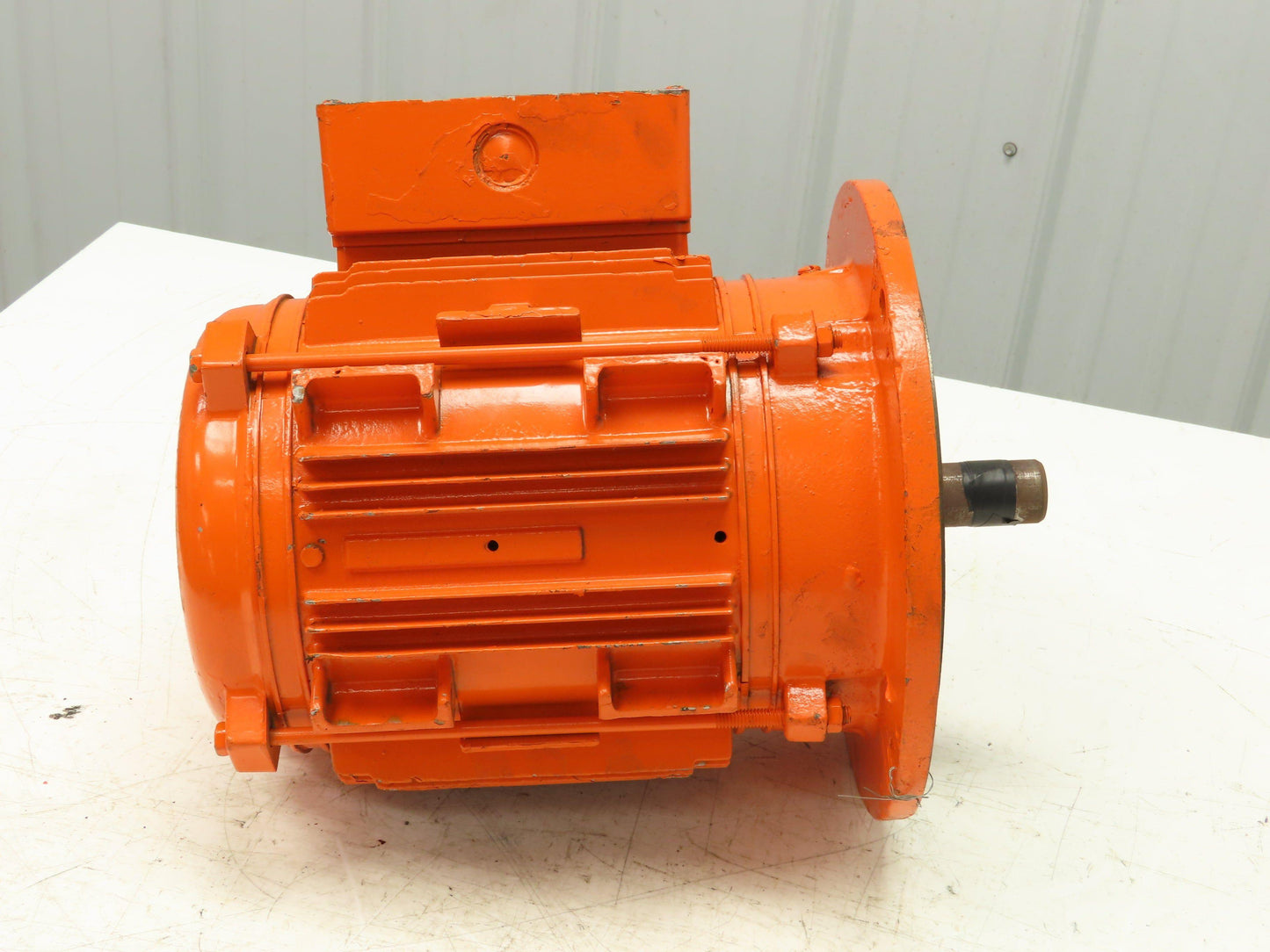 GE Tri-Clad Squirrel Cage Crane Duty AC Motor 2Hp 1150 RPM 480V 3PH 184TDZ