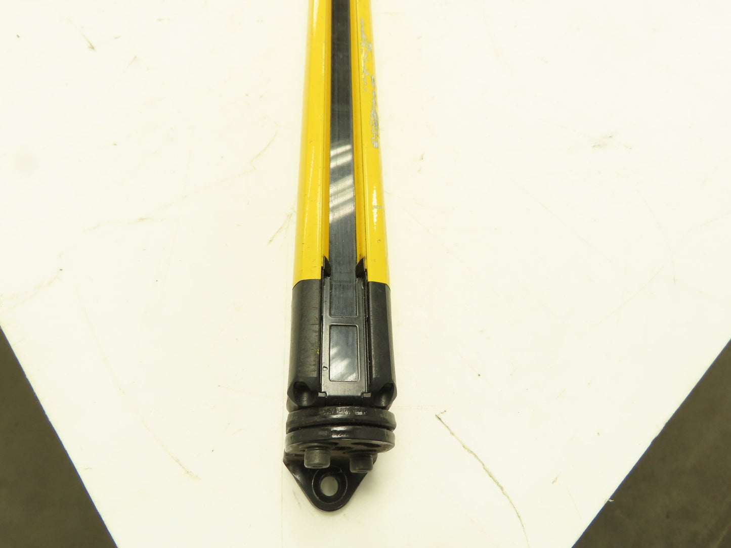 Keyence GL-R80H-T Safety Light Curtain Transmitter 25mm x 1580mm 24VDC 63"L