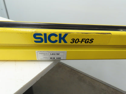 Sick FGSS 1800-211 Safety Light Curtain Sender Emitter 1800mm x 18M 24V