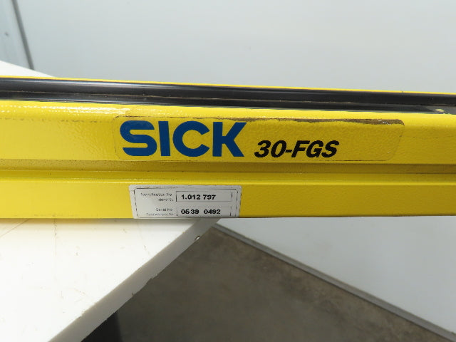 Sick FGSS 1800-211 Safety Light Curtain Sender Emitter 1800mm x 18M 24V