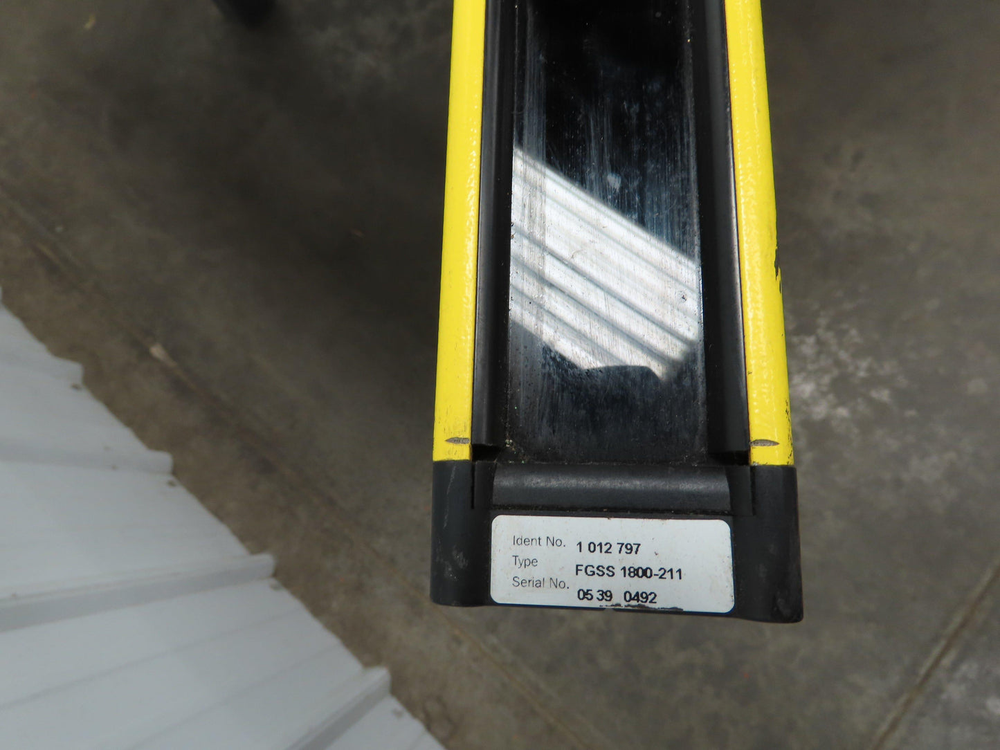 Sick FGSS 1800-211 Safety Light Curtain Sender Emitter 1800mm x 18M 24V