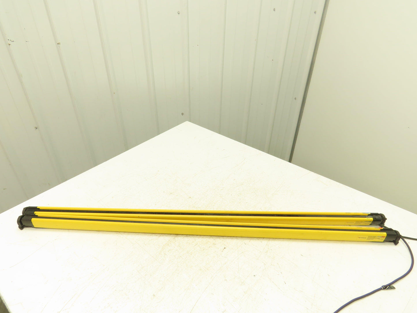 Keyence GL-R60H Safety Light Curtain Transmitter & Receiver Set 25mm 1180mm 15m