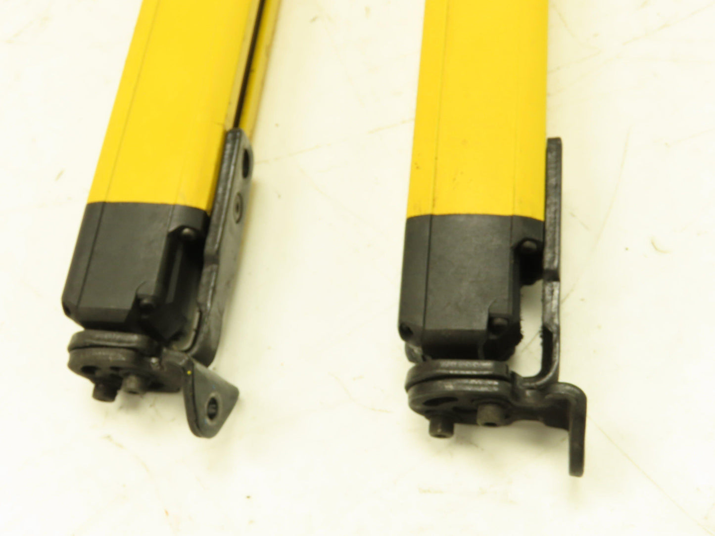 Keyence GL-R60H Safety Light Curtain Transmitter & Receiver Set 25mm 1180mm 15m