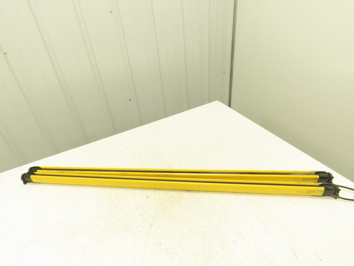 Keyence GL-R60H Safety Light Curtain Transmitter & Receiver Set 25mm 1180mm 15m