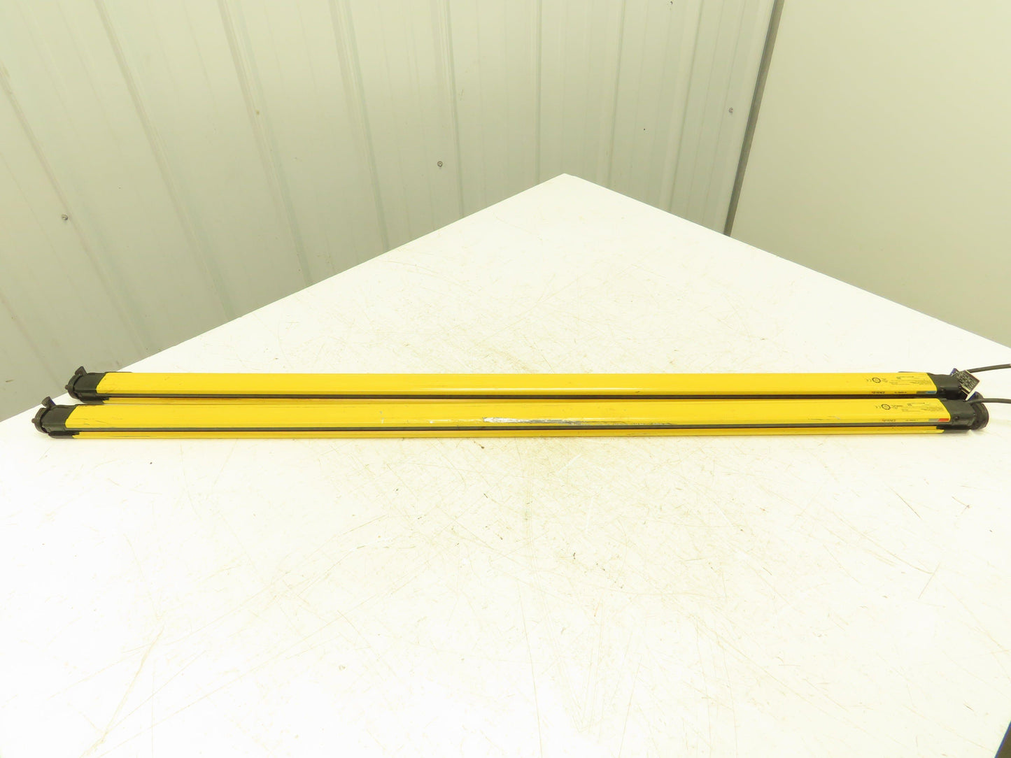 Keyence GL-R60H Safety Light Curtain Transmitter & Receiver Set 25mm 1180mm 15m