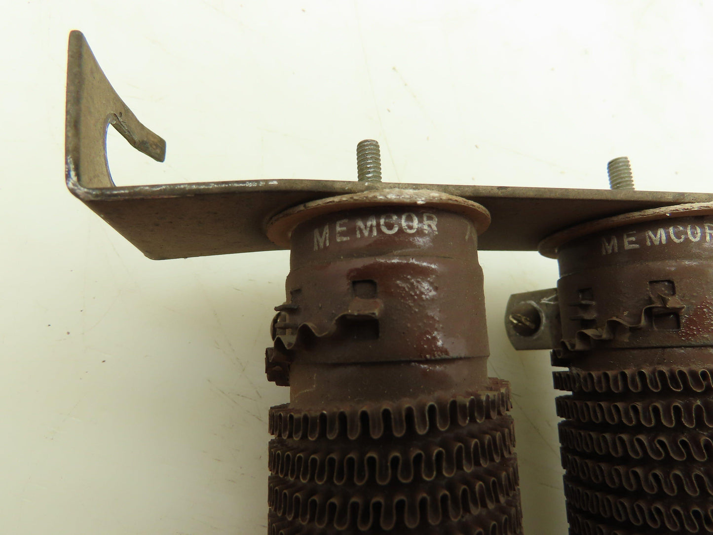 Memcor ARR420-50 Wirewound Tube Resistor 420W 50 Ohm Chassis Rack Mount Set of 3