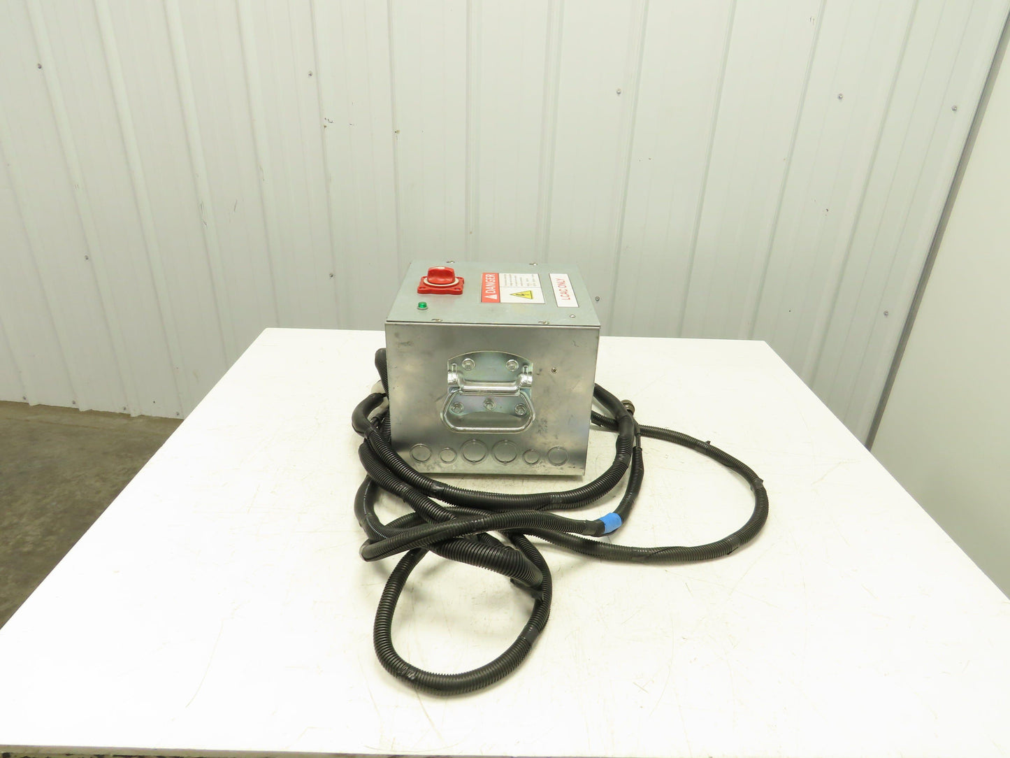 Signal SU-2 Power Transformer 2KVA 120/208/220/240V 12x12x10" Enclosure