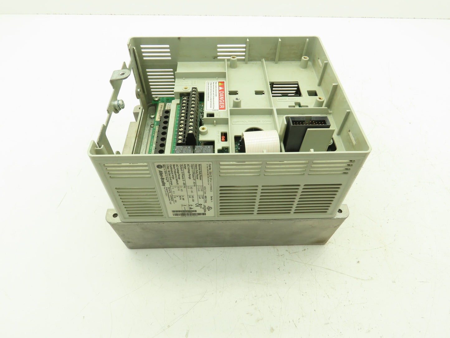 Allen Bradley 20AD5P0A3AYNNNC0 PowerFlex VFD Drive 480V 5A 3HP Series A