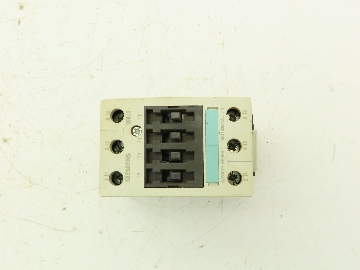 Siemens 3RT1035-1A.0 Contactor 40A 30Hp@460V 3Ph 50/60Hz