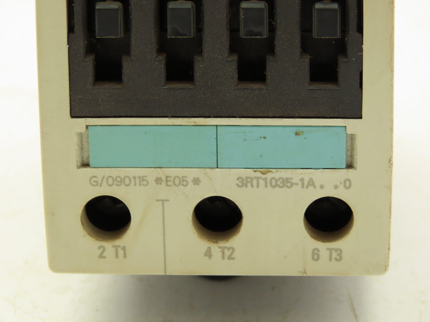 Siemens 3RT1035-1A.0 Contactor 40A 30Hp@460V 3Ph 50/60Hz