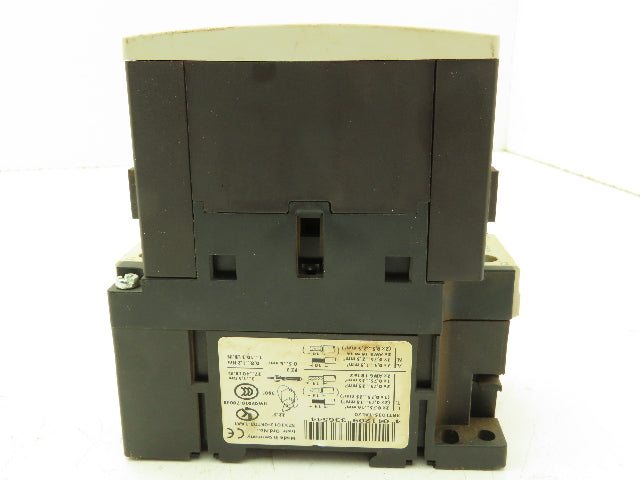 Siemens 3RT1035-1A.0 Contactor 40A 30Hp@460V 3Ph 50/60Hz