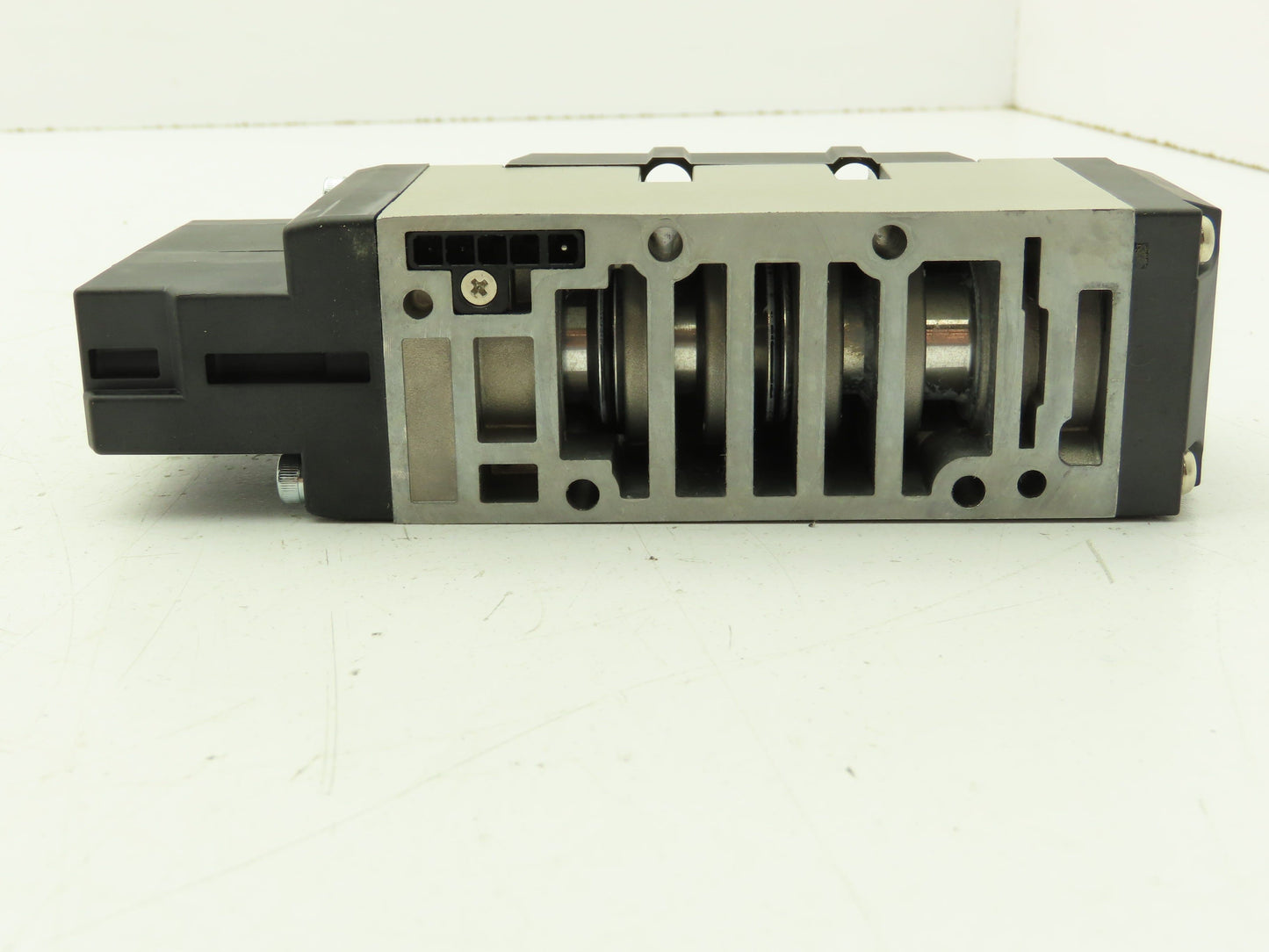 SMC NVFR4100R-5FZ Solenoid Valve 24 VDC 0.15-0.9MPa 2 Position Single