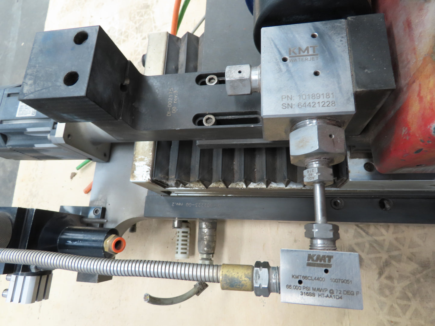 KMT Waterjet Cutting Head Nozzle Assembly  60000 PSI