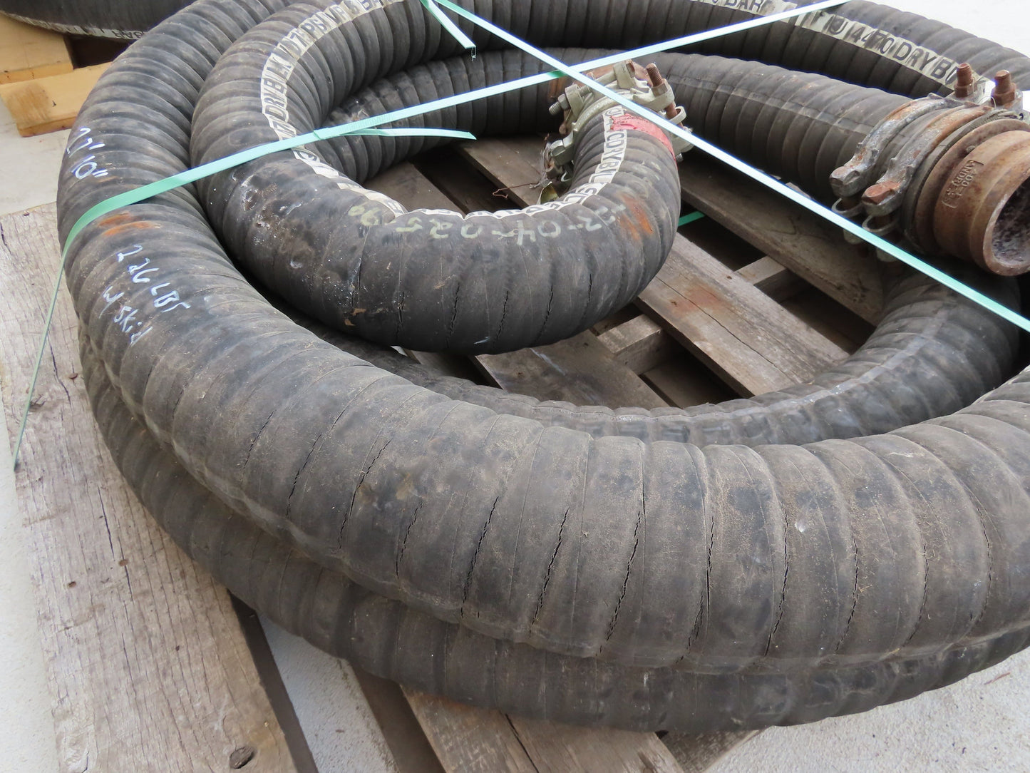 Jason 4470 Dry Bulk Material Suction Hose 4" ID x 28' Gum Rubber 75 PSI