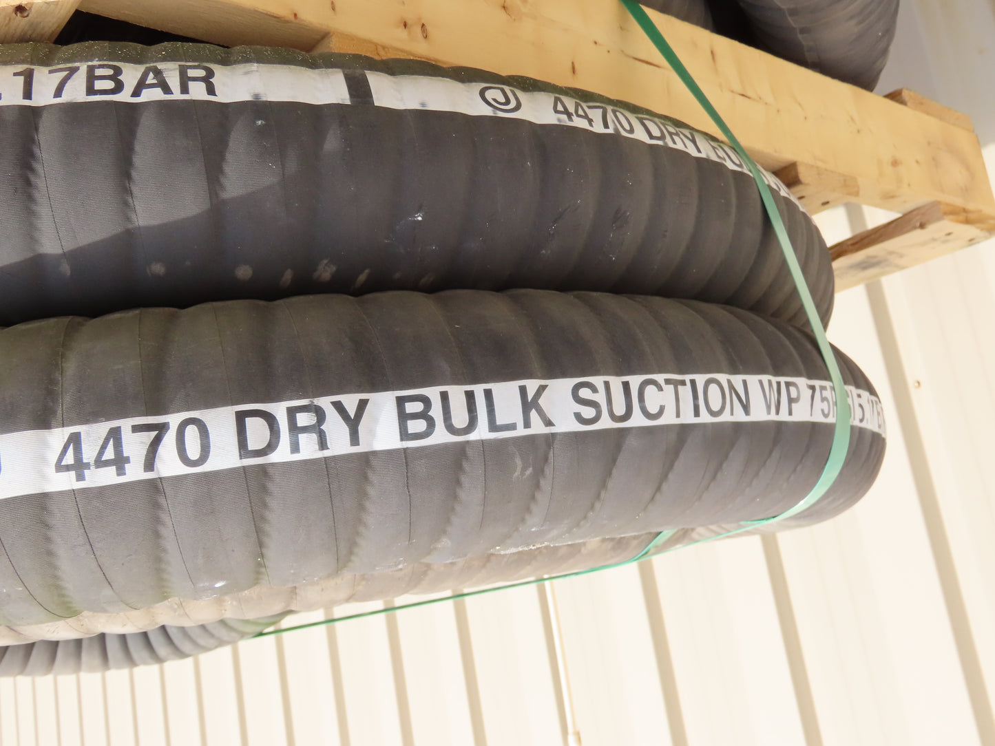 Jason 4470 Dry Bulk Material Suction Hose 4" ID x 50' Gum Rubber 75 PSI