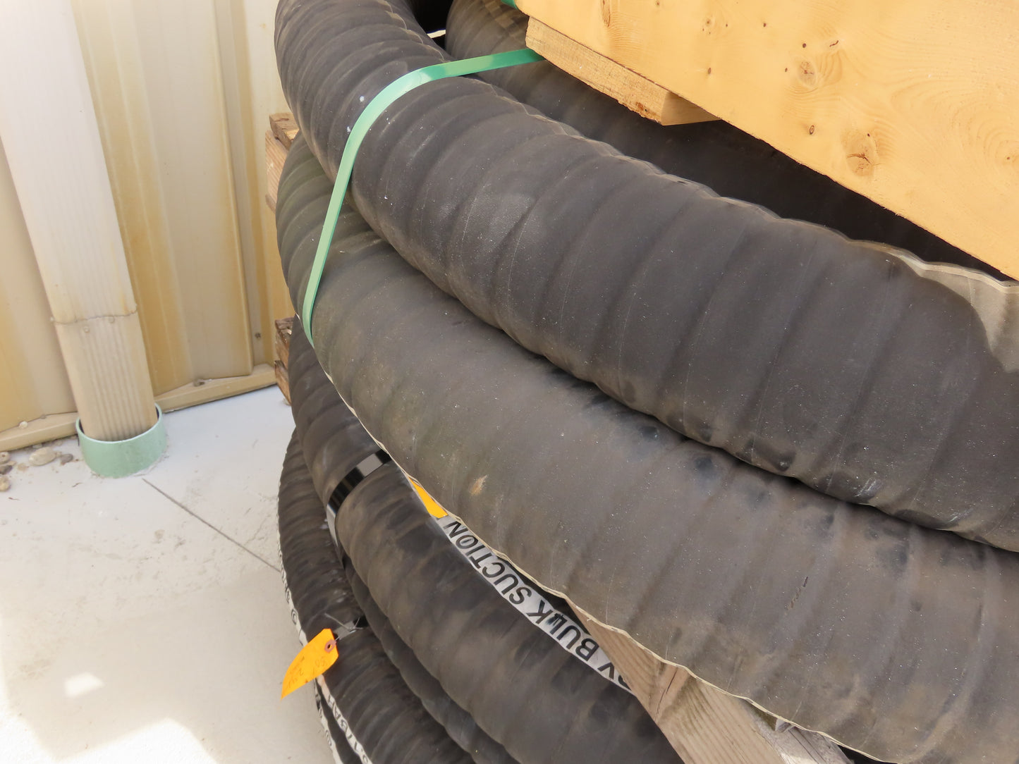 Jason 4470 Dry Bulk Material Suction Hose 4" ID x 50' Gum Rubber 75 PSI