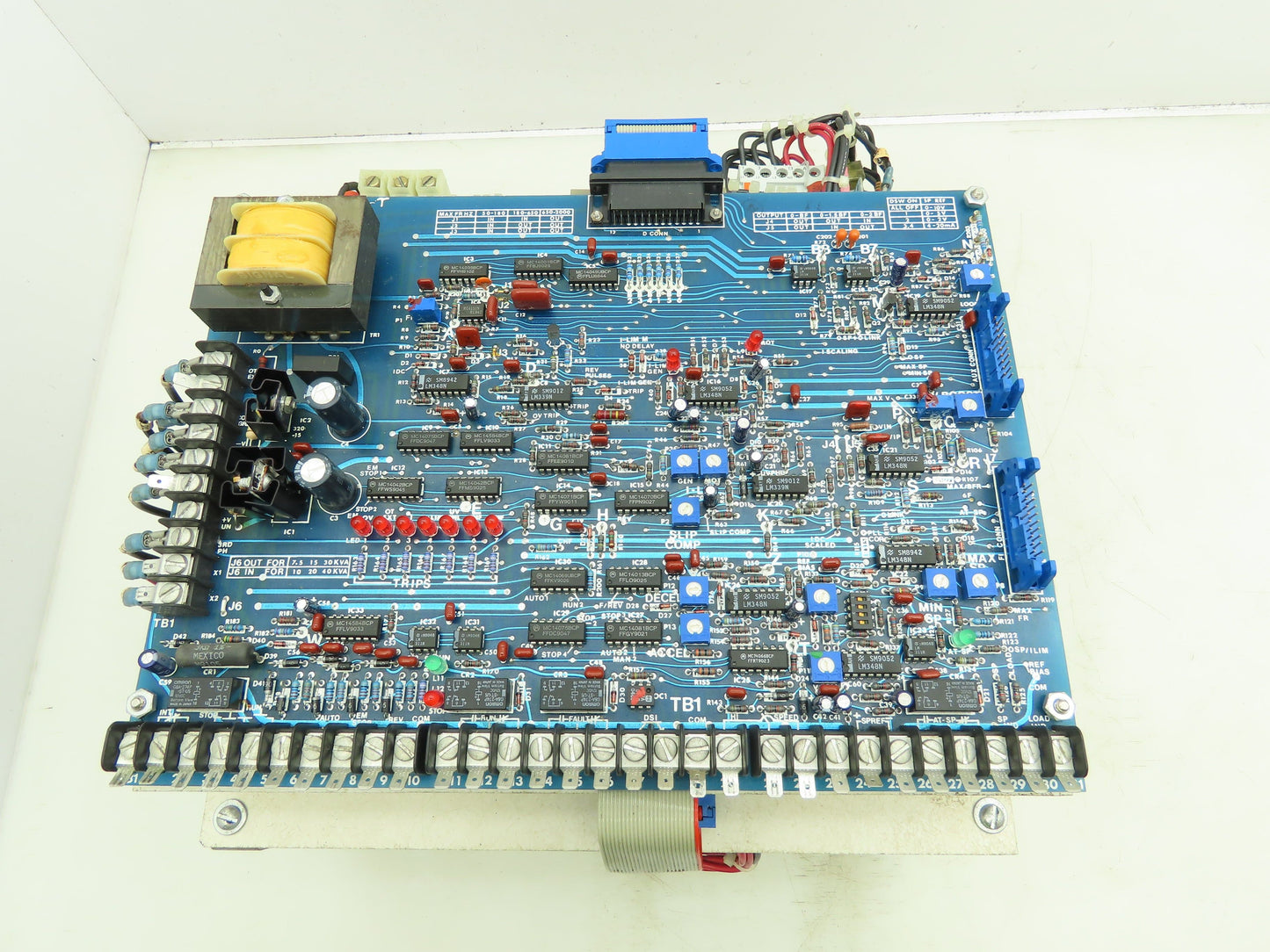 Volkmann 71547AA-C Adjustable Frequency AC Drive 460V 8A 5KVA 3PH