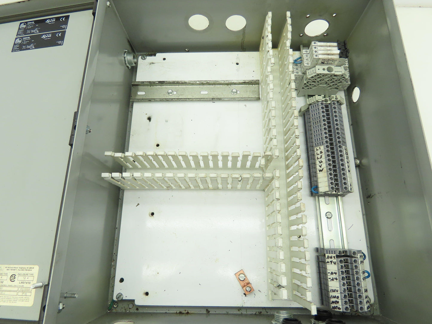 Saginaw SCE-1614ELJ Control Panel Enclosure 16"H 14"W 6"D With Backplate