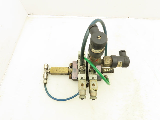 Numatics L22BA452B017G61 Solenoid Directional Control Valve 2 Position Lot of 2