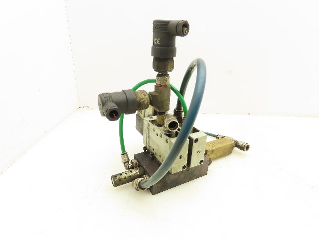 Numatics L22BA452B017G61 Solenoid Directional Control Valve 2 Position Lot of 2