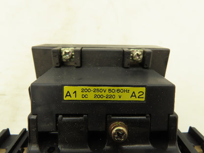 Fuji SC-2SN/SE (50) Magnetic Contactor 25A 3 Pole 600V 3PH 200-250V Coil