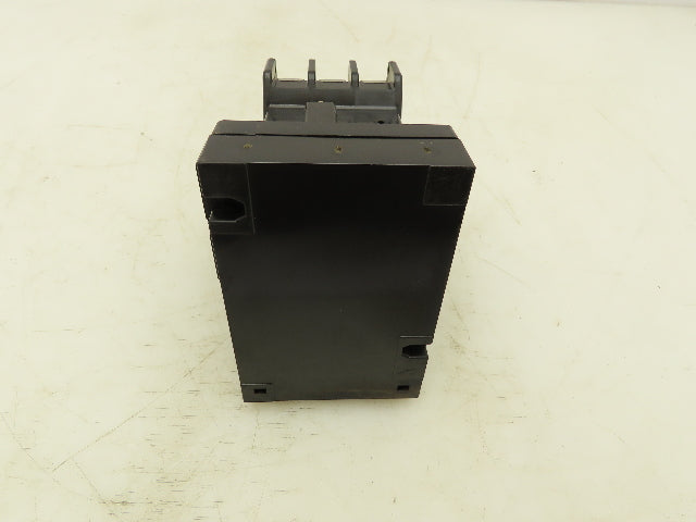 Fuji SC-2SN/SE (50) Magnetic Contactor 25A 3 Pole 600V 3PH 200-250V Coil
